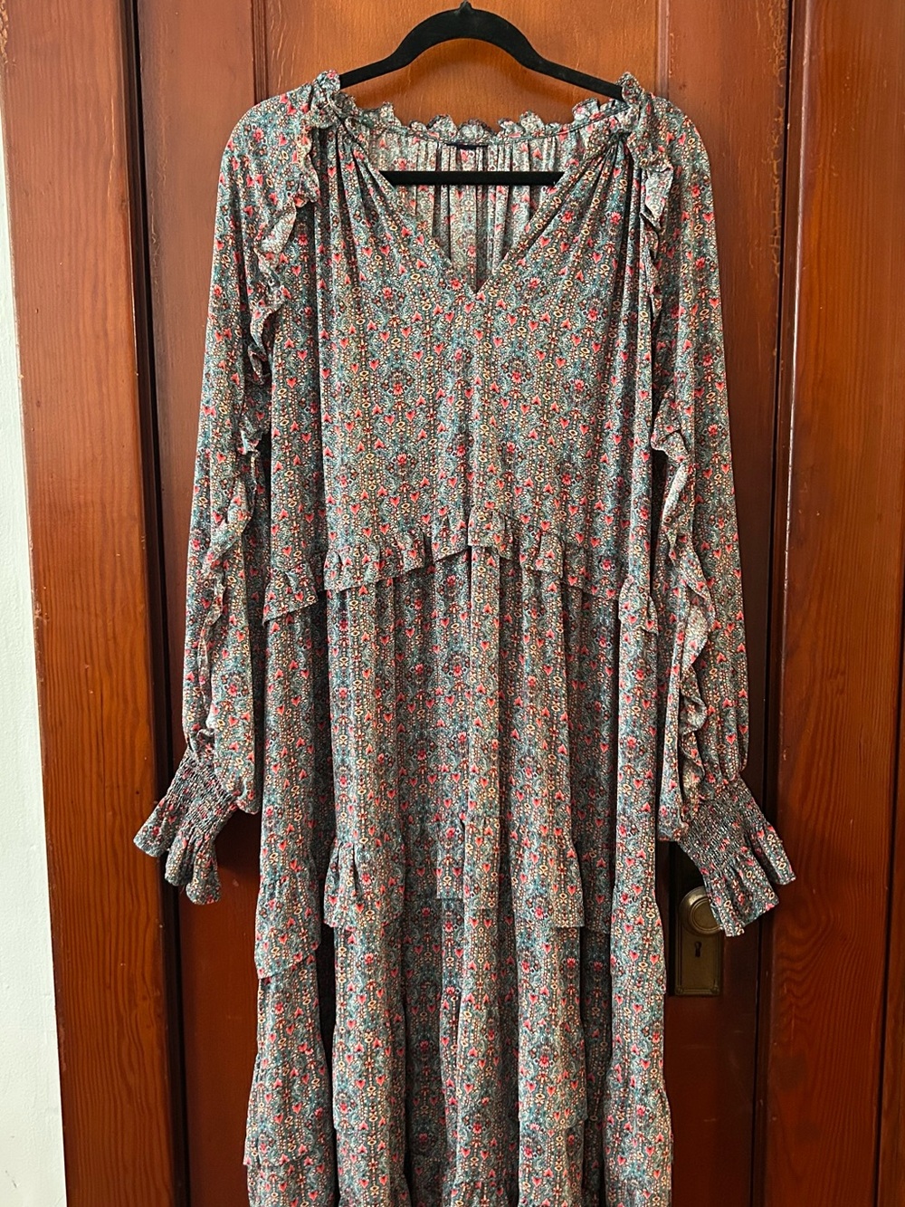 Scoop Tiered Long Sleeve Maxi Dress - Green Floral